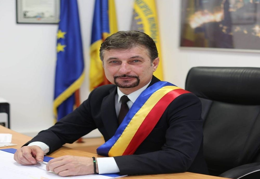 Primarul Hunedoarei acuză: banii de la Guvern se dau pe criterii politice