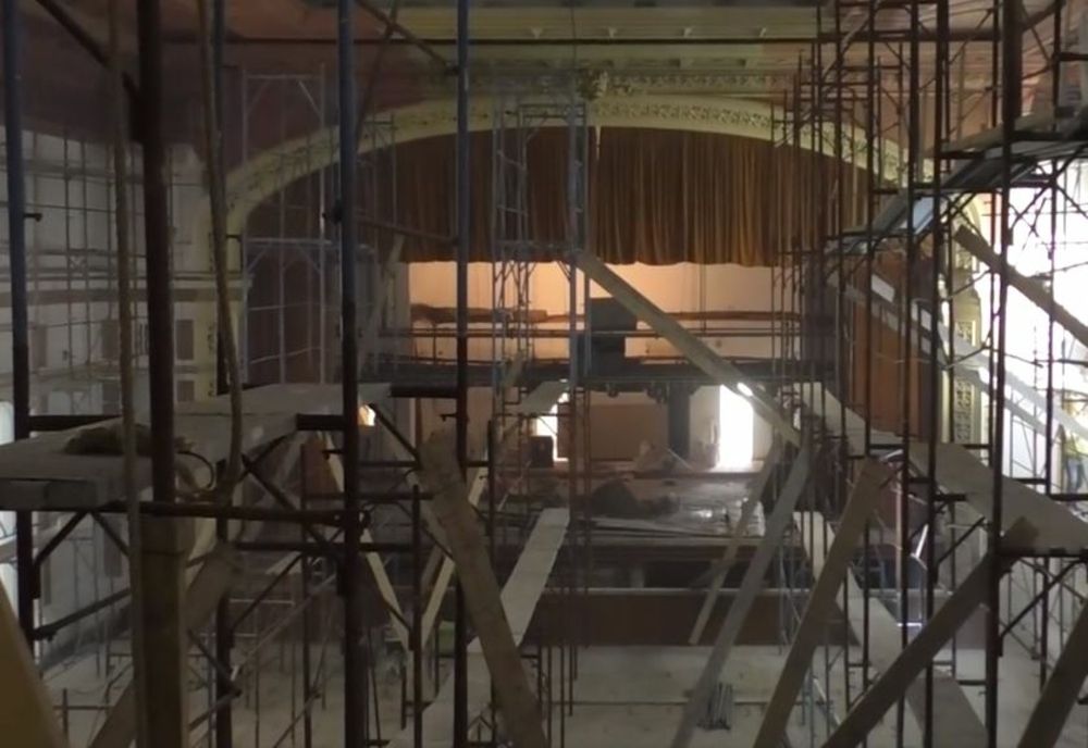  Stadiul actual al lucrărilor interioare de reabilitare a Casei de Cultură din municipiul Hunedoar