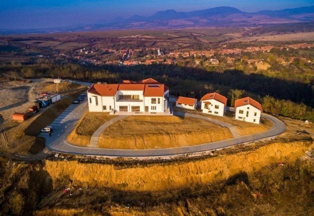 Clinica particulară unde a fost tratat cântărețul Petrică Mîțu Stoian, închisă temporar