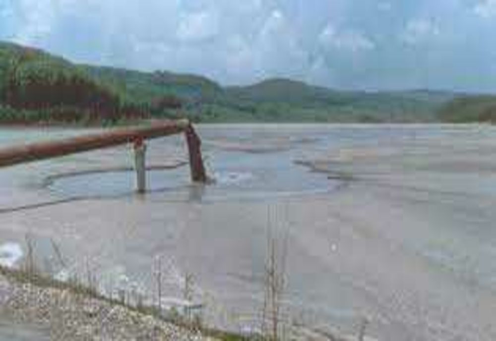 80 de metri de țeavă furată de la Termocentrala Paroșeni. Prejudiciul depășește 100.000 de lei