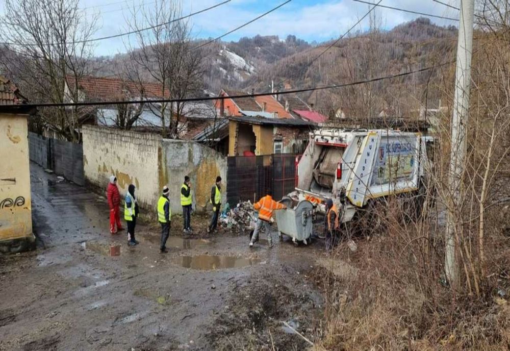 Curățenie mare în Gara din Petroșani