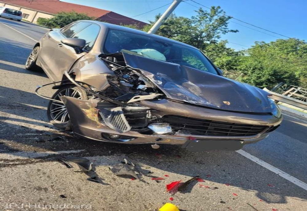 Hunedoara: Un tânăr a ajuns la spital în urma unui accident pe DN 7, la Simeria
