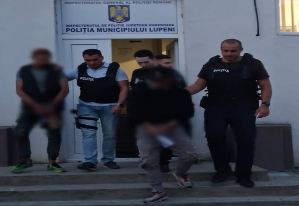 Tineri bănuiţi de comiterea unei infracţiuni de tâlhărie, reţinuţi de poliţiştii Biroului de Investigaţii Criminale Lupeni