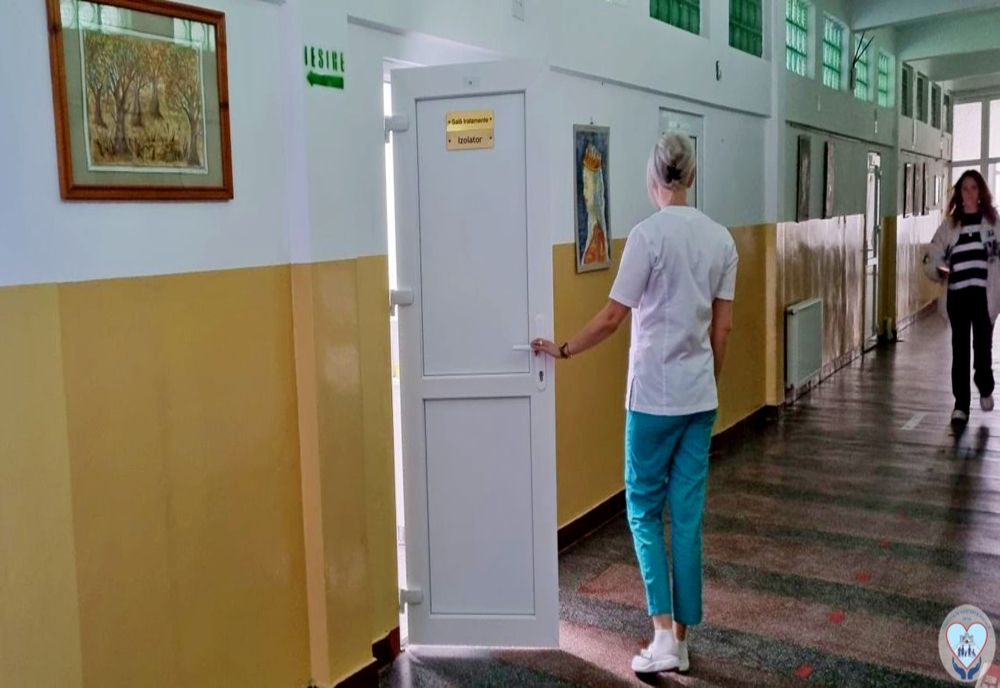 Echipamente pentru dotarea cabinetelor medicale școlare la Deva