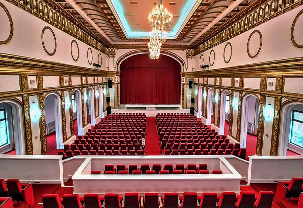 Spectacolul de redeschidere a Casei de Cultură din Hunedoara va fi reluat, la cererea publicului