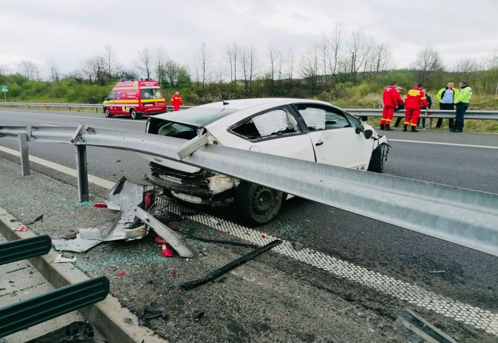 Accident pe autostrada A1. O șoferiță de 33 de ani a piedut controlul volanului