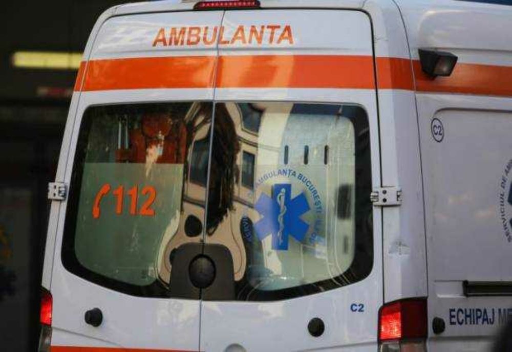 TRAGEDIE ÎN DEVA: Fetiță de 1 an și 8 luni a căzut de la etajul 9 al unui bloc