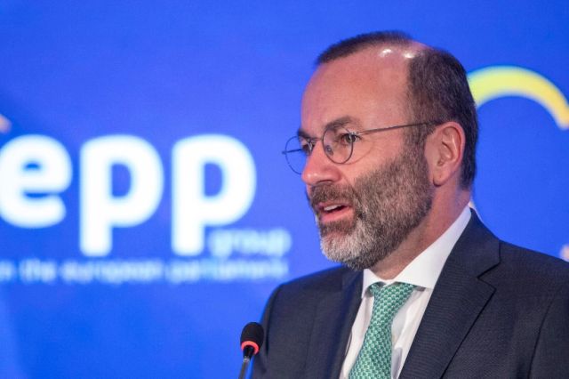 Semnal de alarmă de la Bruxelles: Weber, îngrijorat de moțiunea împotriva Guvernului Bolojan