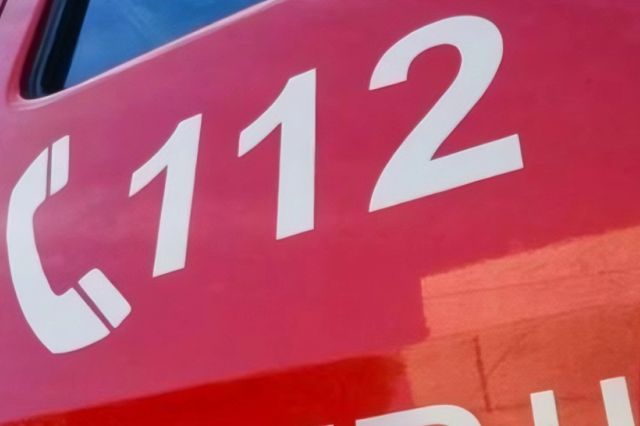 Alertă de mediu la Hunedoara. Incendiu pe platforma fostului combinat siderurgic, cu mari degajări de fum 