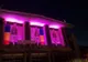 Clădire reprezentativă din Deva, iluminată în culoarea speranței