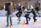 Patinoarul artificial, amenajat în altă parte. Devenii s-ar putea da pe gheaţă, la iarnă, în parcul central