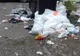 Noul operator de salubrizare din zona Brad, “arătat cu degetul”. Cetățenii acuză că îi lasă cu gunoiul la poartă