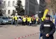 FOTO| Dascălii au pichetat Prefectura Hunedoara. „Toată lumea cere calitate. Profesorii nu pot aduce singuri calitatea în sistem”