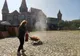 Flăcări la castel. Cum s-au descurcat cei care lucrează acolo