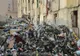 Locatarii unui bloc social din municipiul Hunedoara riscă amenzi pentru că aruncă gunoiul pe geam