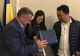 Profesori chinezi, în vizită la Primăria Deva. Au venit să le predea elevilor de la liceul de artă