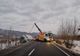 FOTO| Trafic blocat pe DN 7, între Tătărăşti şi Zam, din cauza unui TIR răsturnat